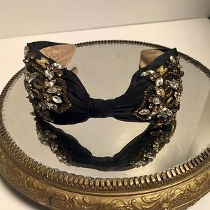 Jeweled headband black and gold